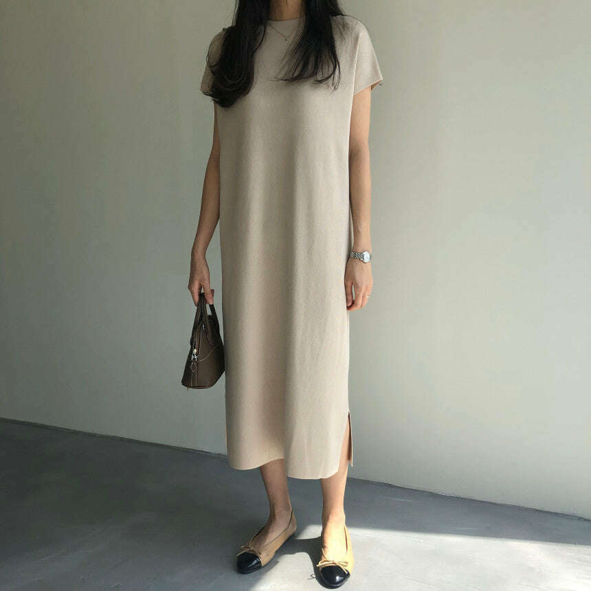 MUMMY.cc:純色圓領夏季針織側開衩連身裙