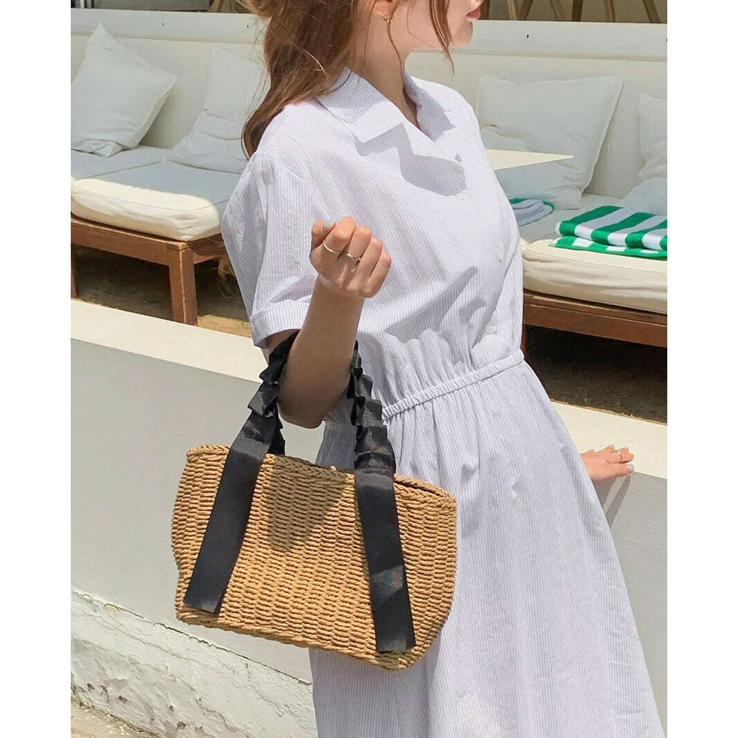 MUMMY.cc:清爽條紋襯衫半開鈕連身裙