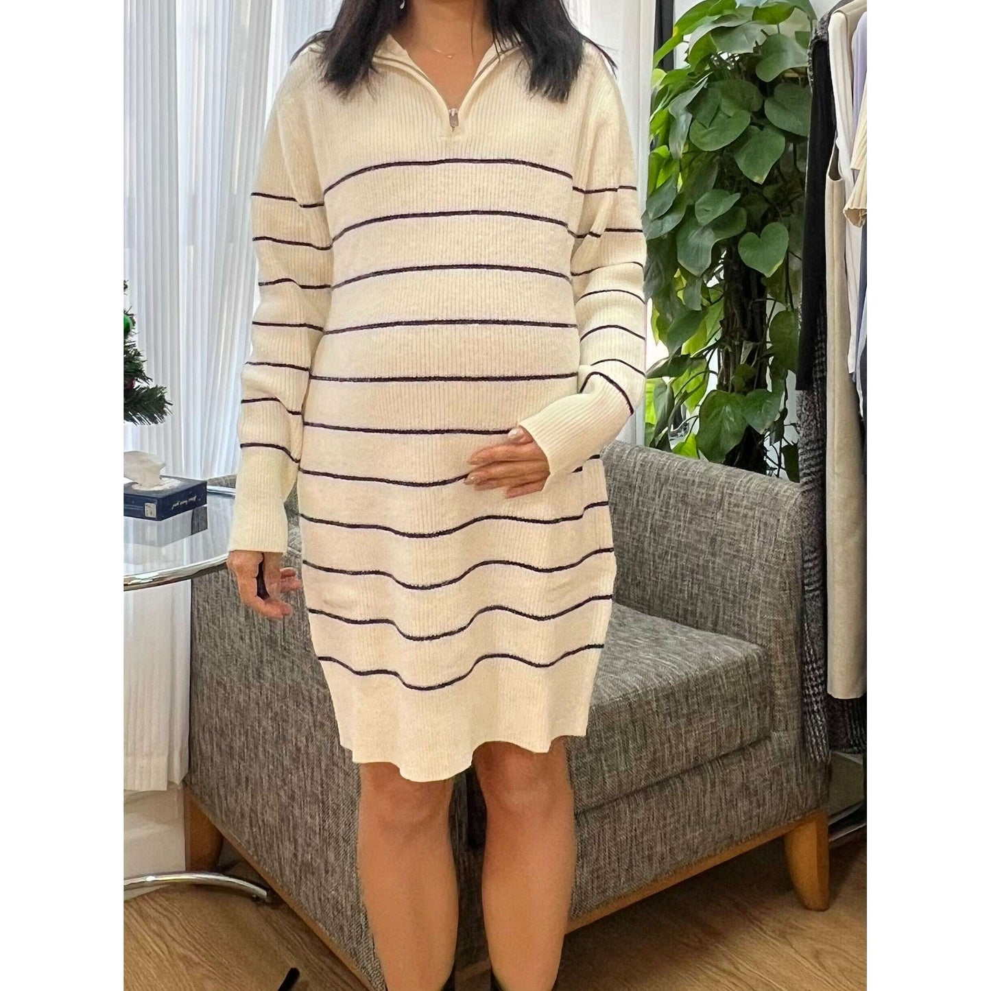 MUMMY.cc:翻領細橫間短針織裙