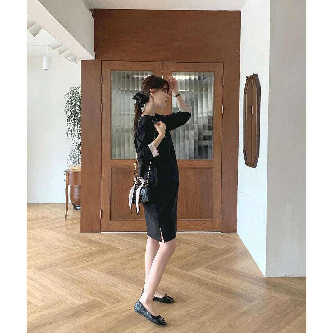 MUMMY.cc:簡約撞色帶方巾連身裙
