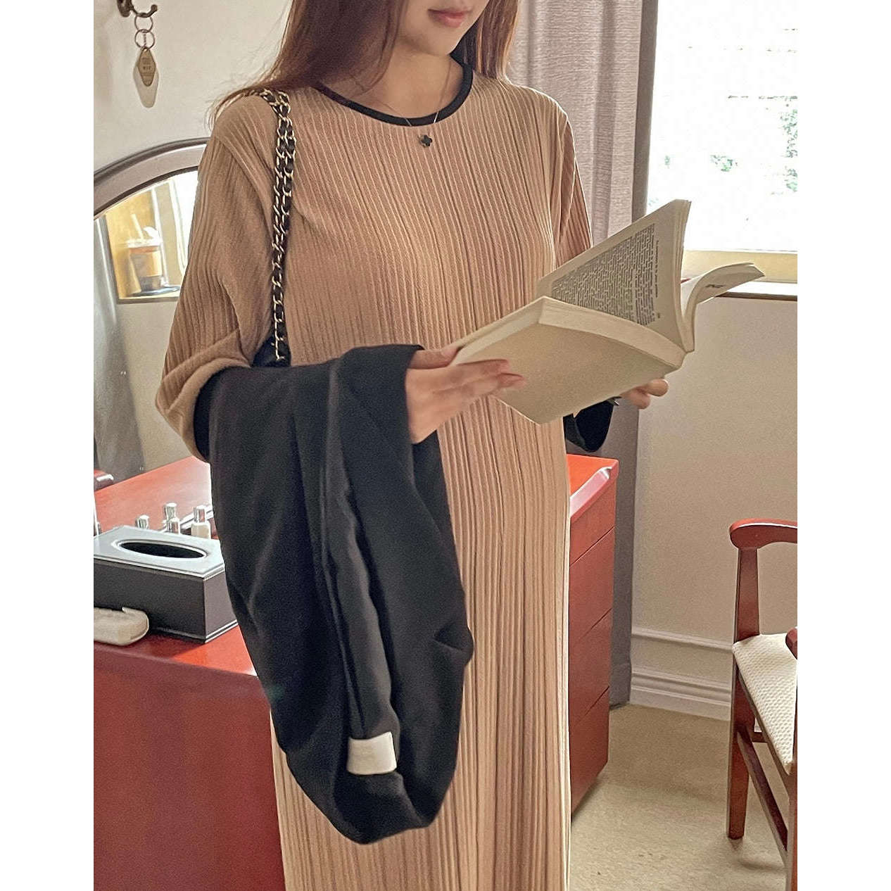 MUMMY.cc:中袖垂感優雅孕婦裙