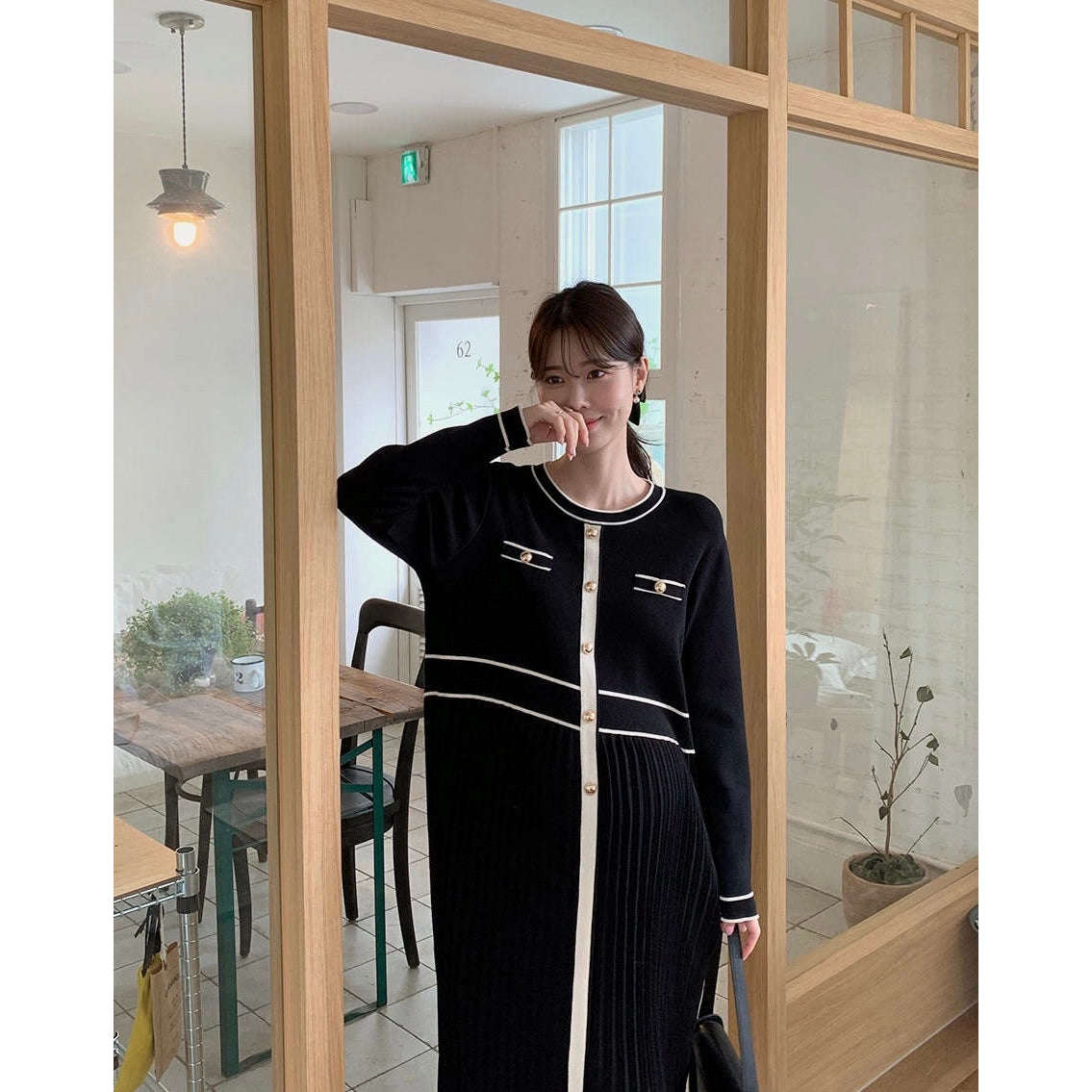 MUMMY.cc:圓領拼色金鈕扣褶褶針織裙