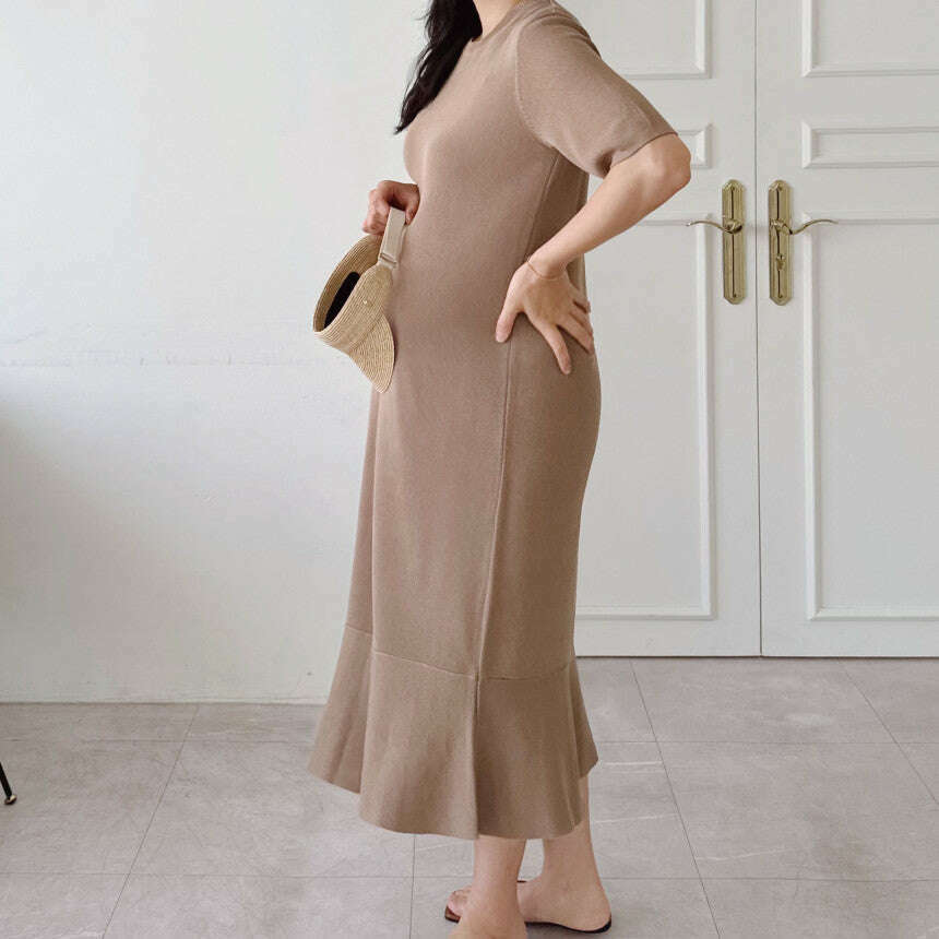 MUMMY.cc:圓領短袖魚尾針織連身裙