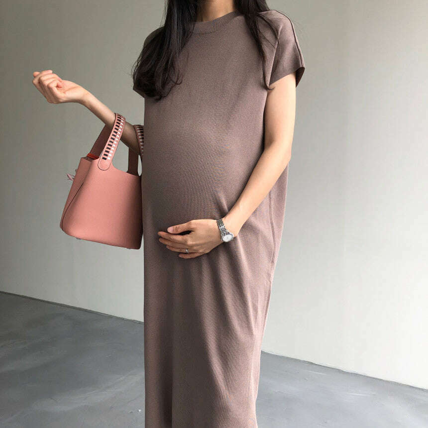 MUMMY.cc:純色圓領夏季針織側開衩連身裙