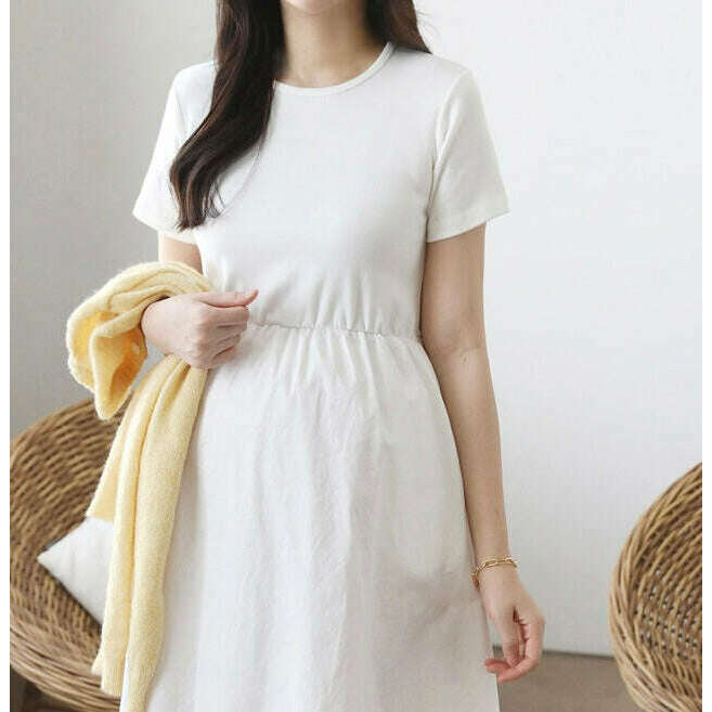 MUMMY.cc:短袖拼接簡約連身裙