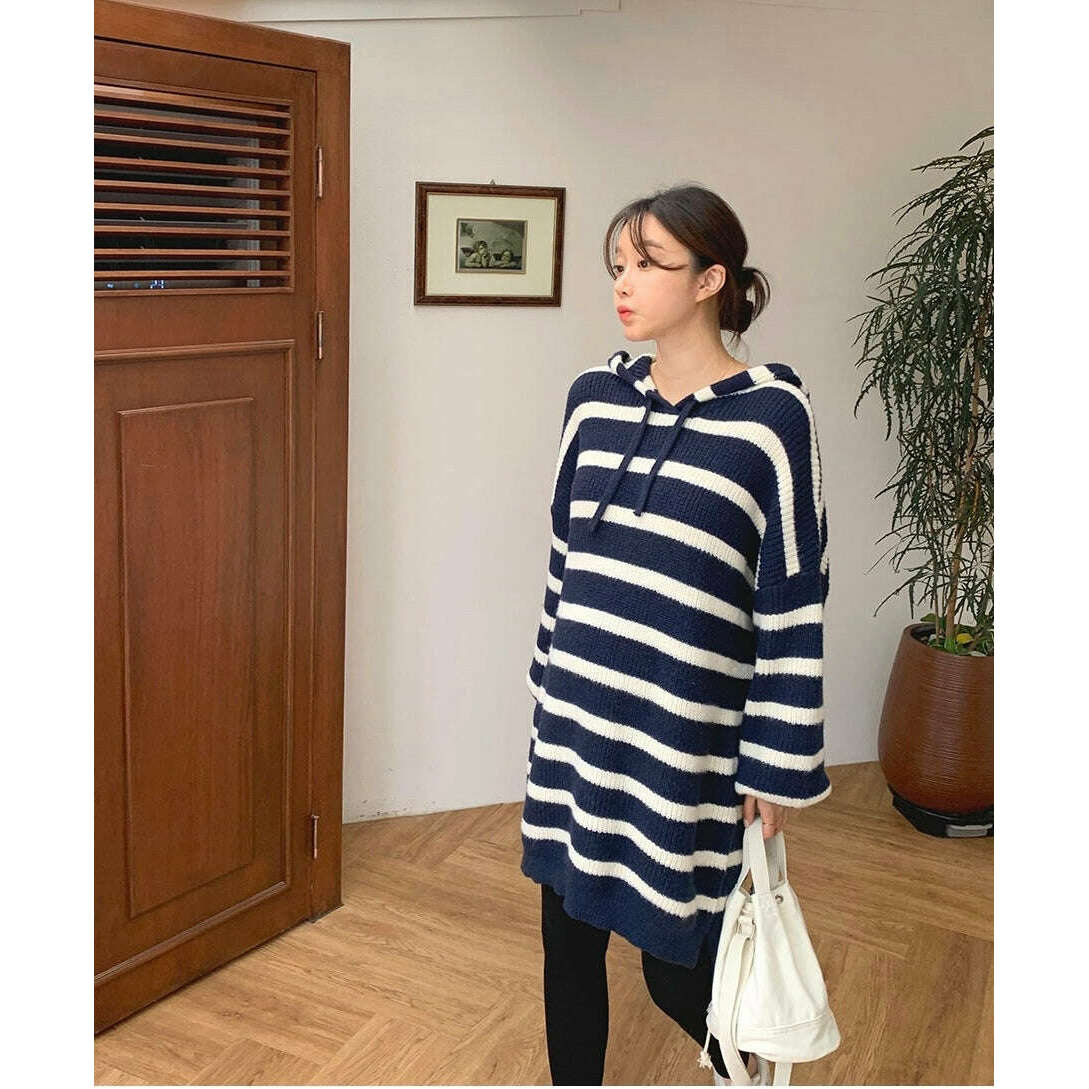 MUMMY.cc:Hood knit stripe casual one-piece