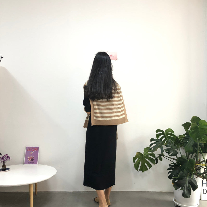 V領針織優雅連身裙