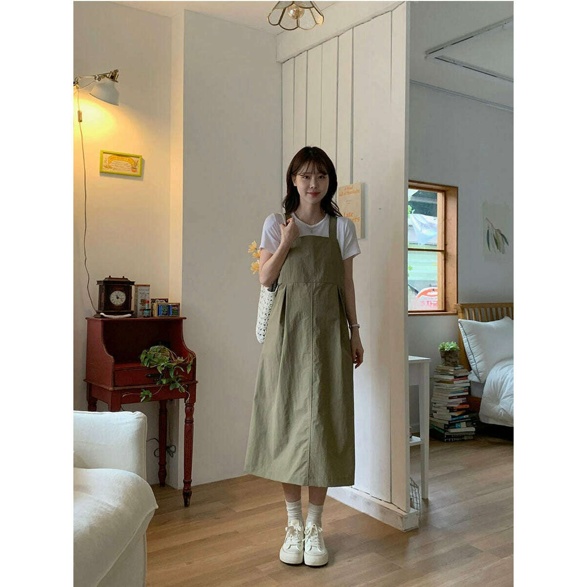 MUMMY.cc:純色吊帶背心連身裙