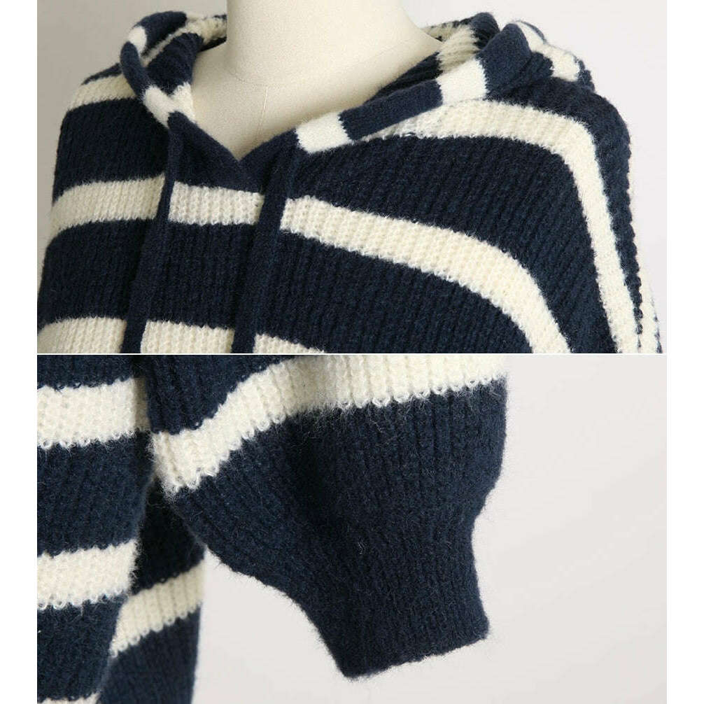 MUMMY.cc:Hood knit stripe casual one-piece