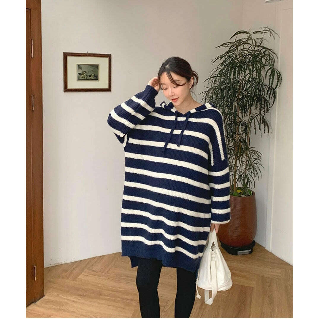 MUMMY.cc:Hood knit stripe casual one-piece