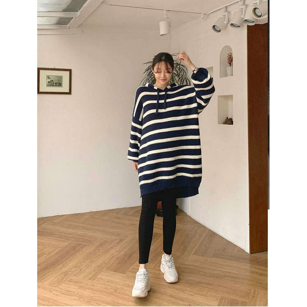 MUMMY.cc:Hood knit stripe casual one-piece