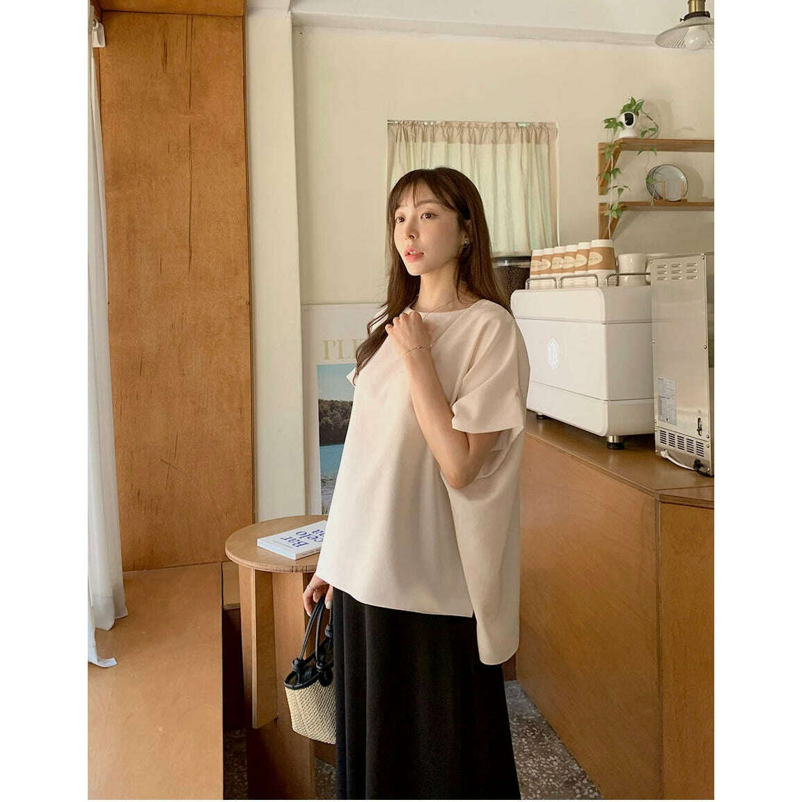 MUMMY.cc:簡約寬鬆蝙蝠袖圓領上衣