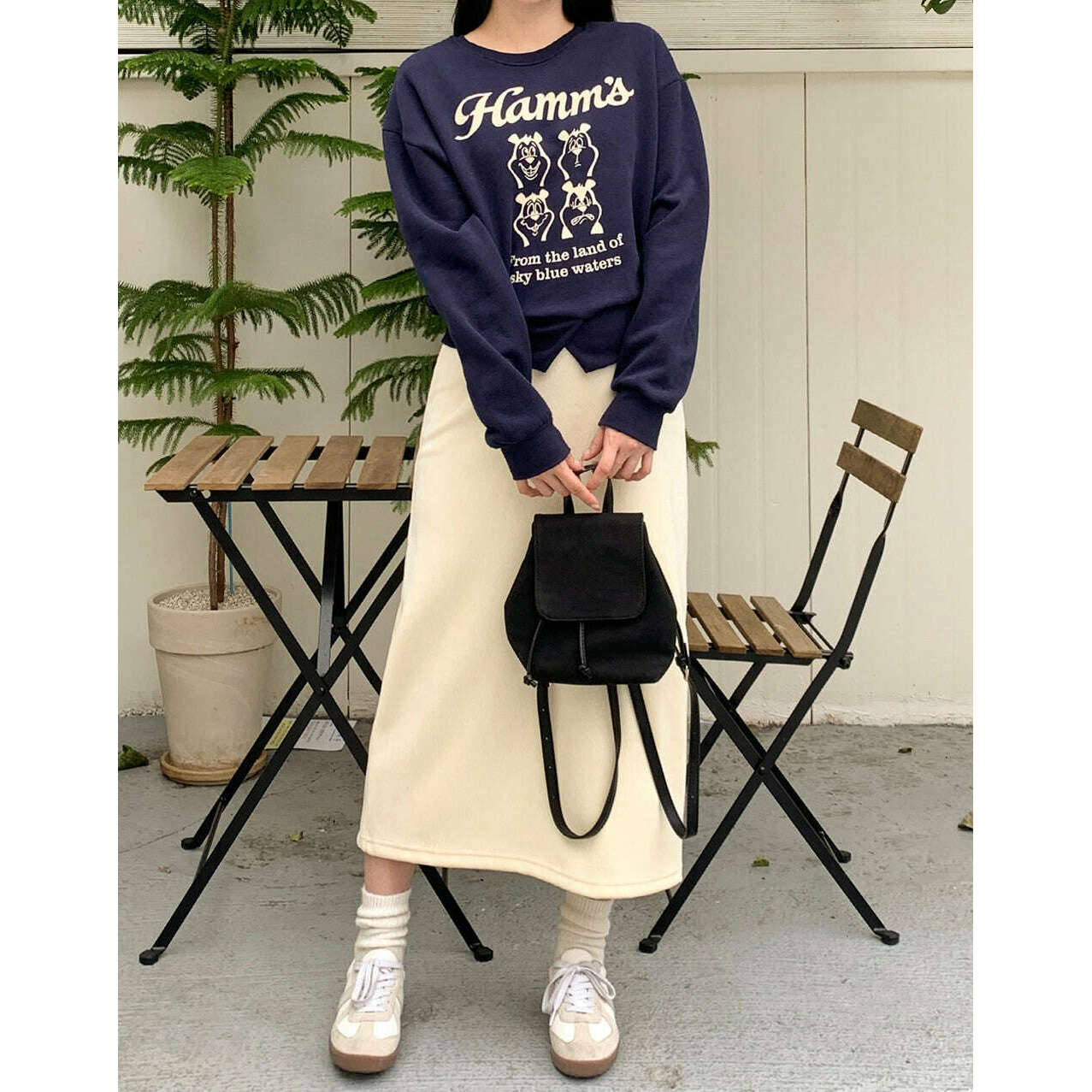 MUMMY.cc:高腰內絨休閒百搭後開衩半截裙