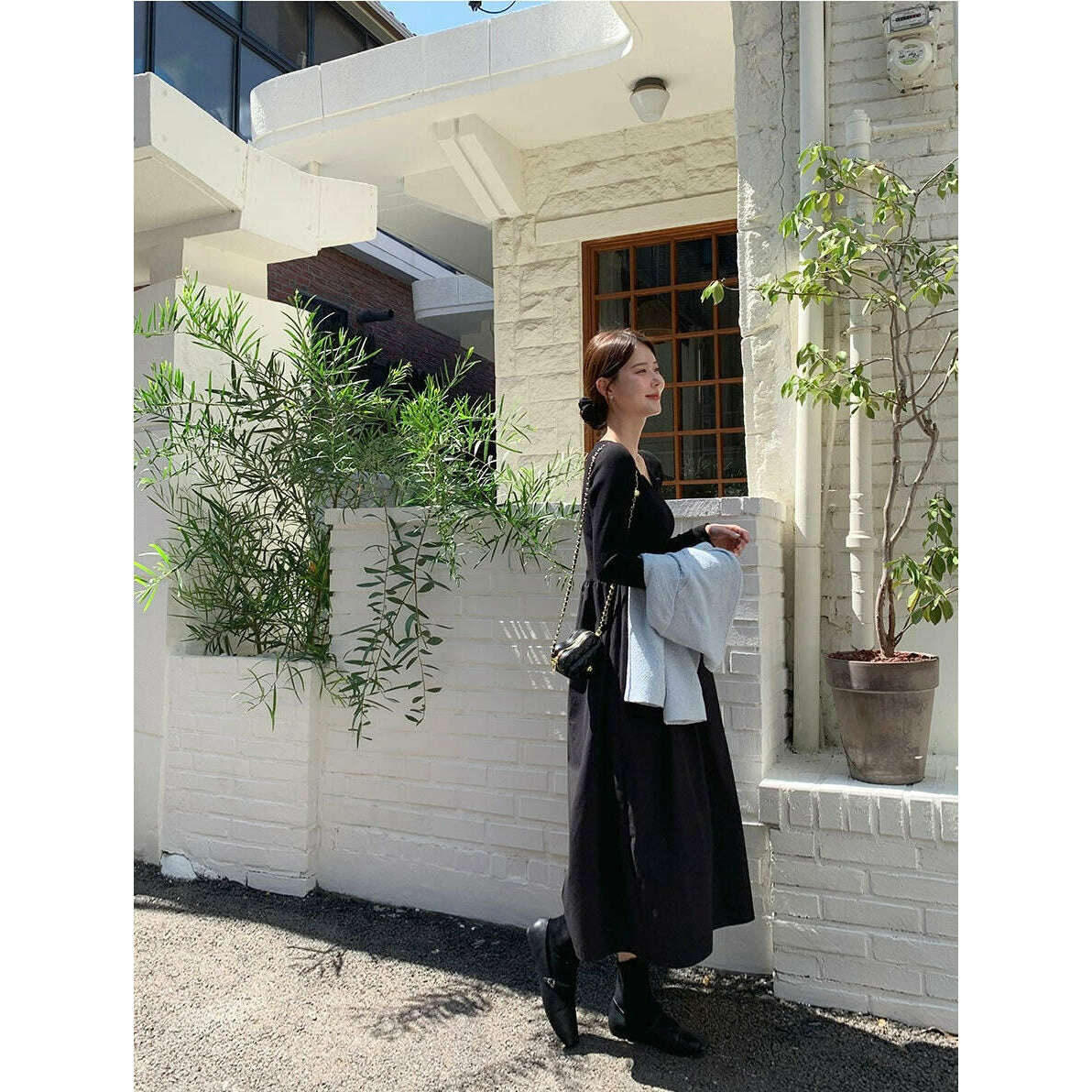 MUMMY.cc:秋季孕婦心領百搭連身裙