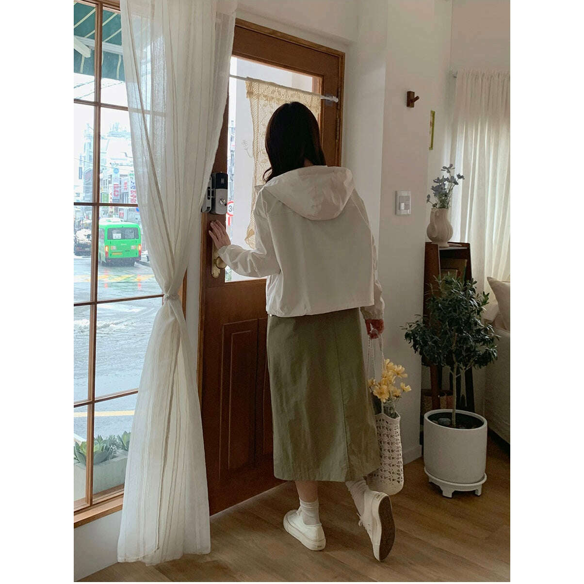 MUMMY.cc:純色吊帶背心連身裙