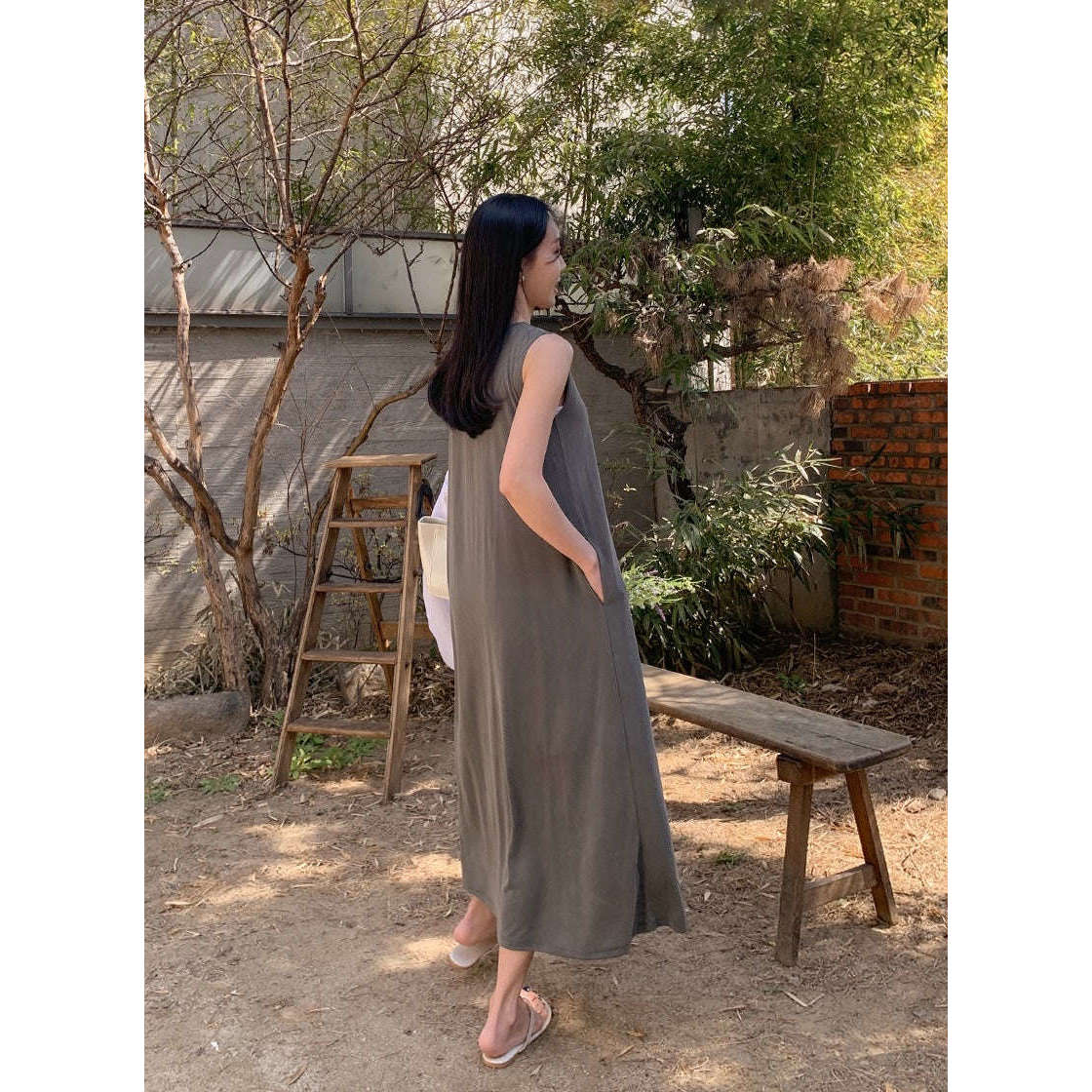 孕婦莫代爾背心連身裙