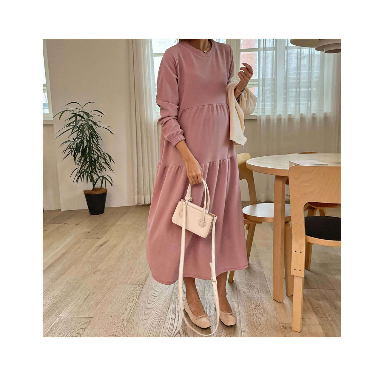 MUMMY.cc:Maxi long sleeve layered dress