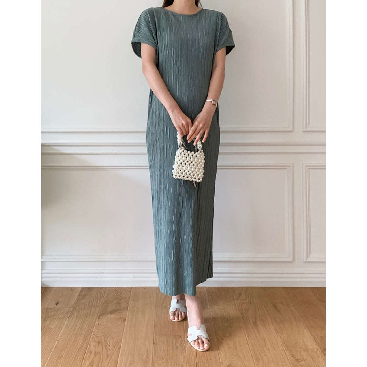 MUMMY.cc:夏季圓領彈性顯瘦褶皺連身裙