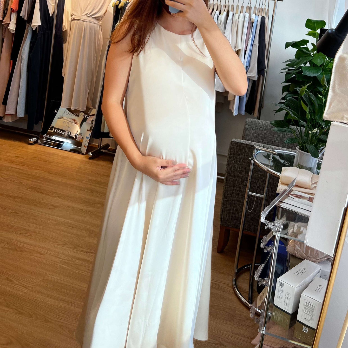 MUMMY.cc:絲質柔滑背心傘裝裙