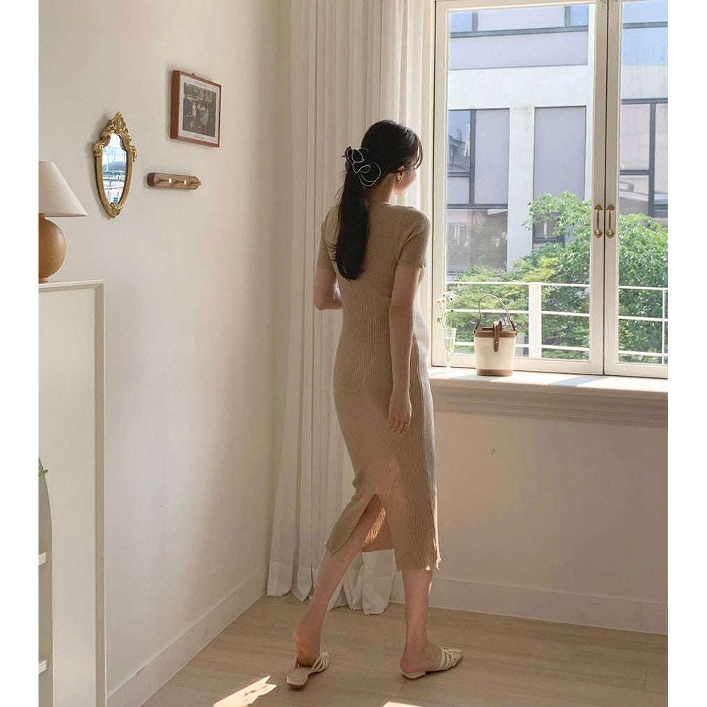 MUMMY.cc:短袖圓領後衩孕婦針織連身裙