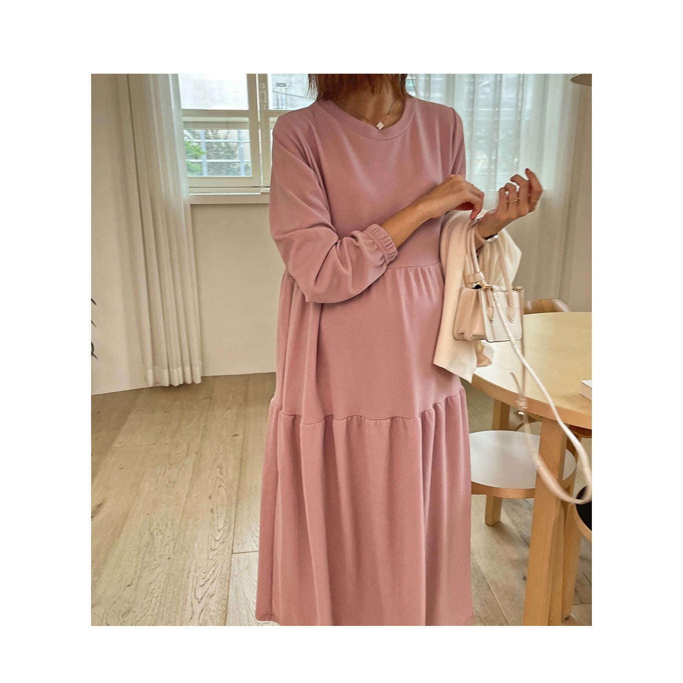 MUMMY.cc:Maxi long sleeve layered dress