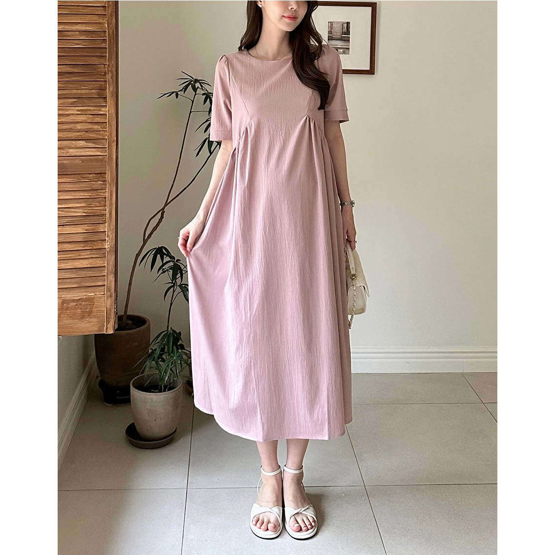 MUMMY.cc:夏季簡約圓領褶皺連身裙