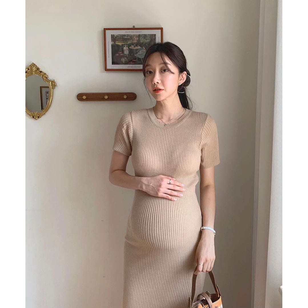 MUMMY.cc:短袖圓領後衩孕婦針織連身裙