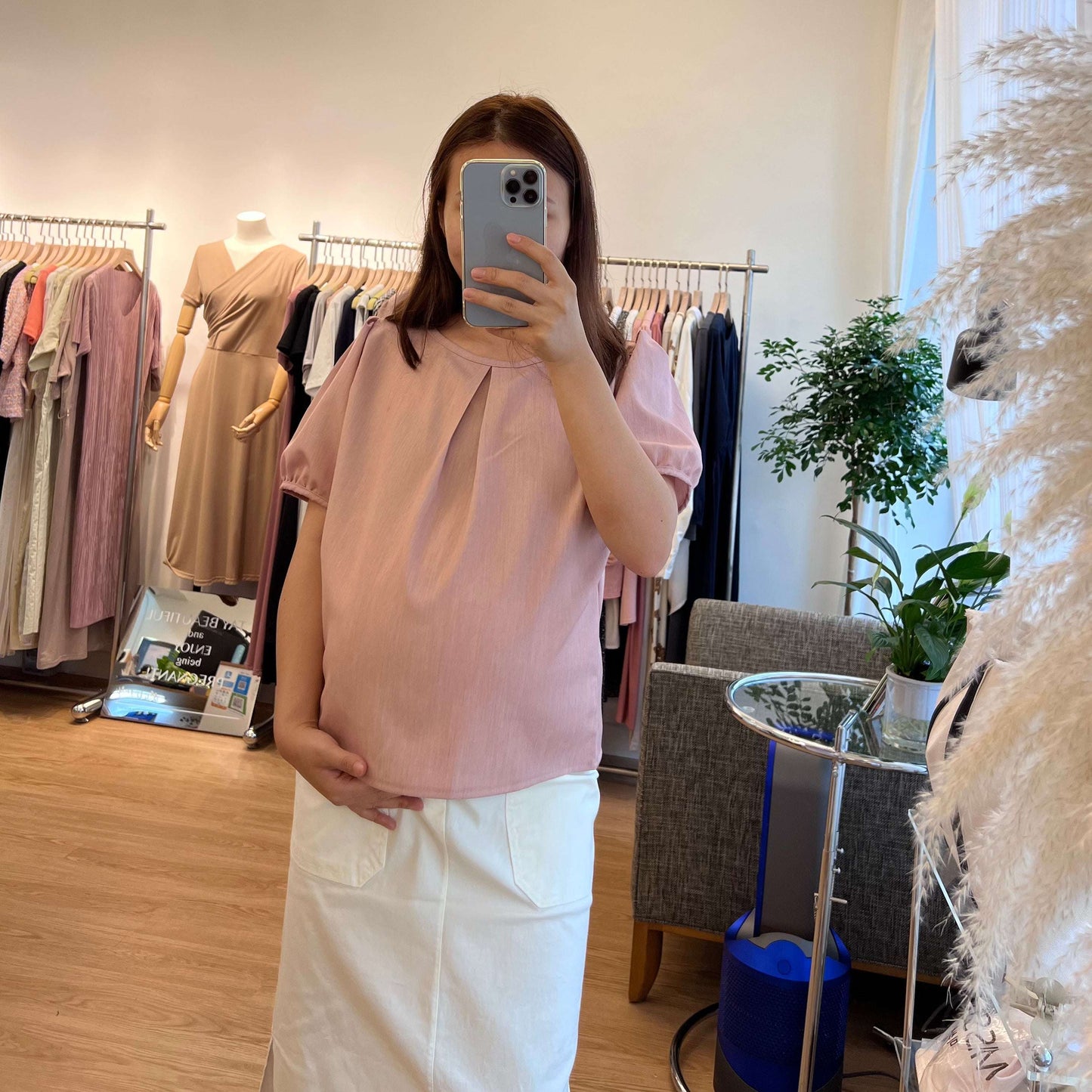 MUMMY.cc:圓領柔軟泡袖襯衫