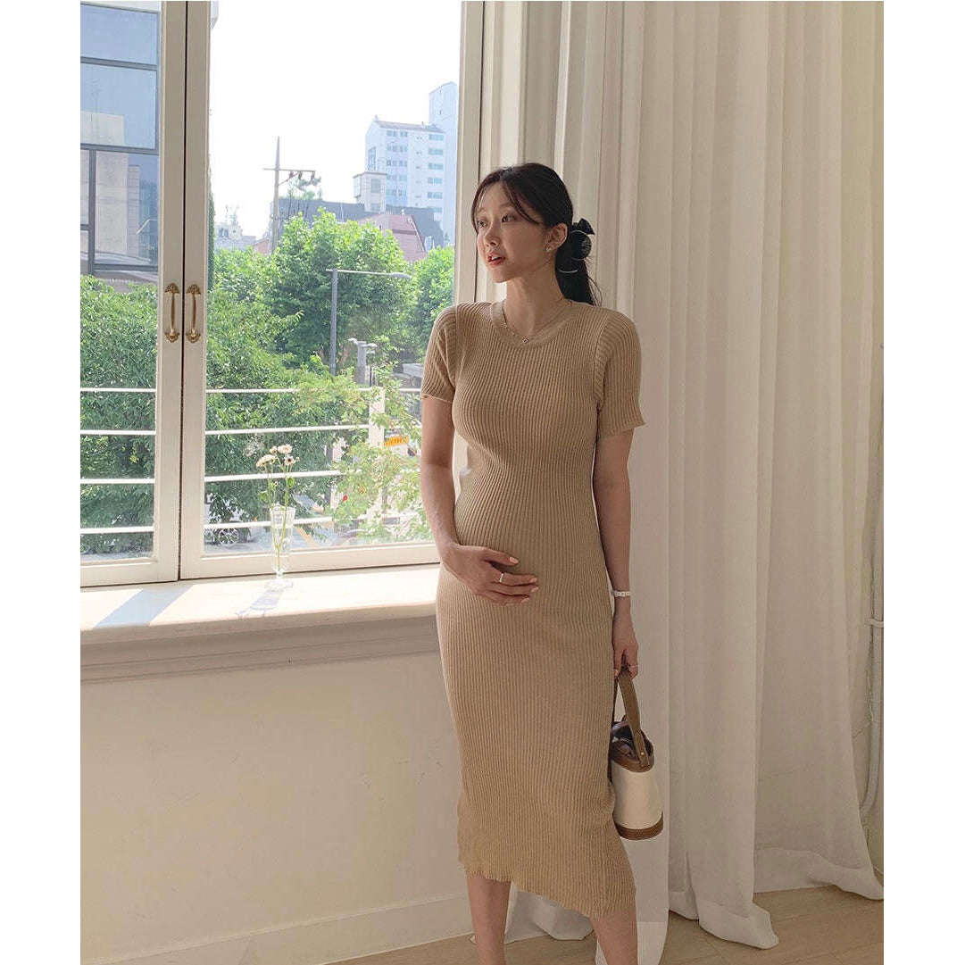 MUMMY.cc:短袖圓領後衩孕婦針織連身裙