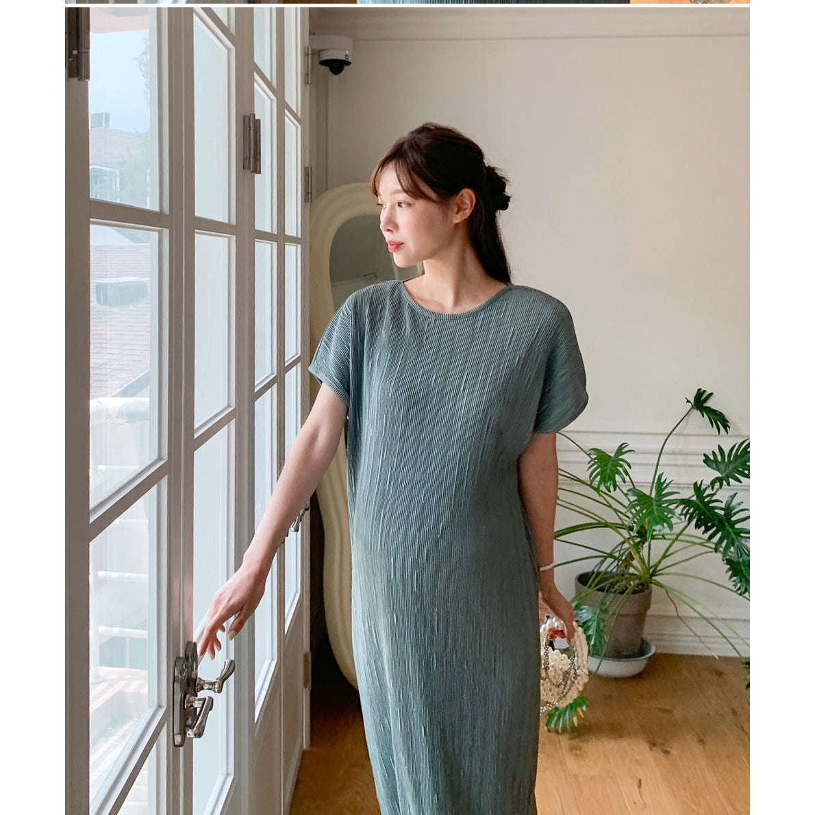 MUMMY.cc:夏季圓領彈性顯瘦褶皺連身裙