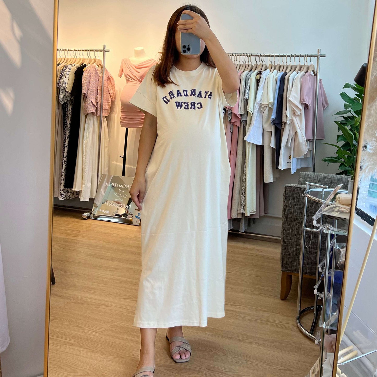 MUMMY.cc:短袖日常柔軟英文字母連身裙