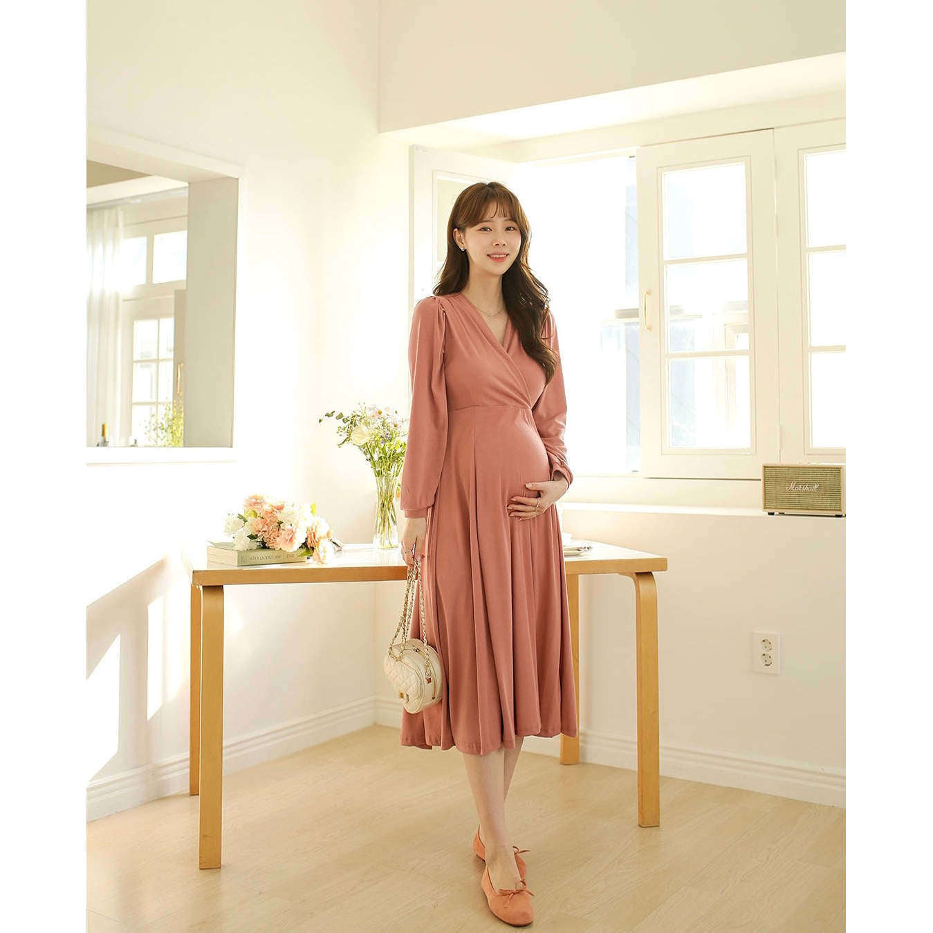 MUMMY.cc:包裹哺乳柔軟綁結孕婦連身裙