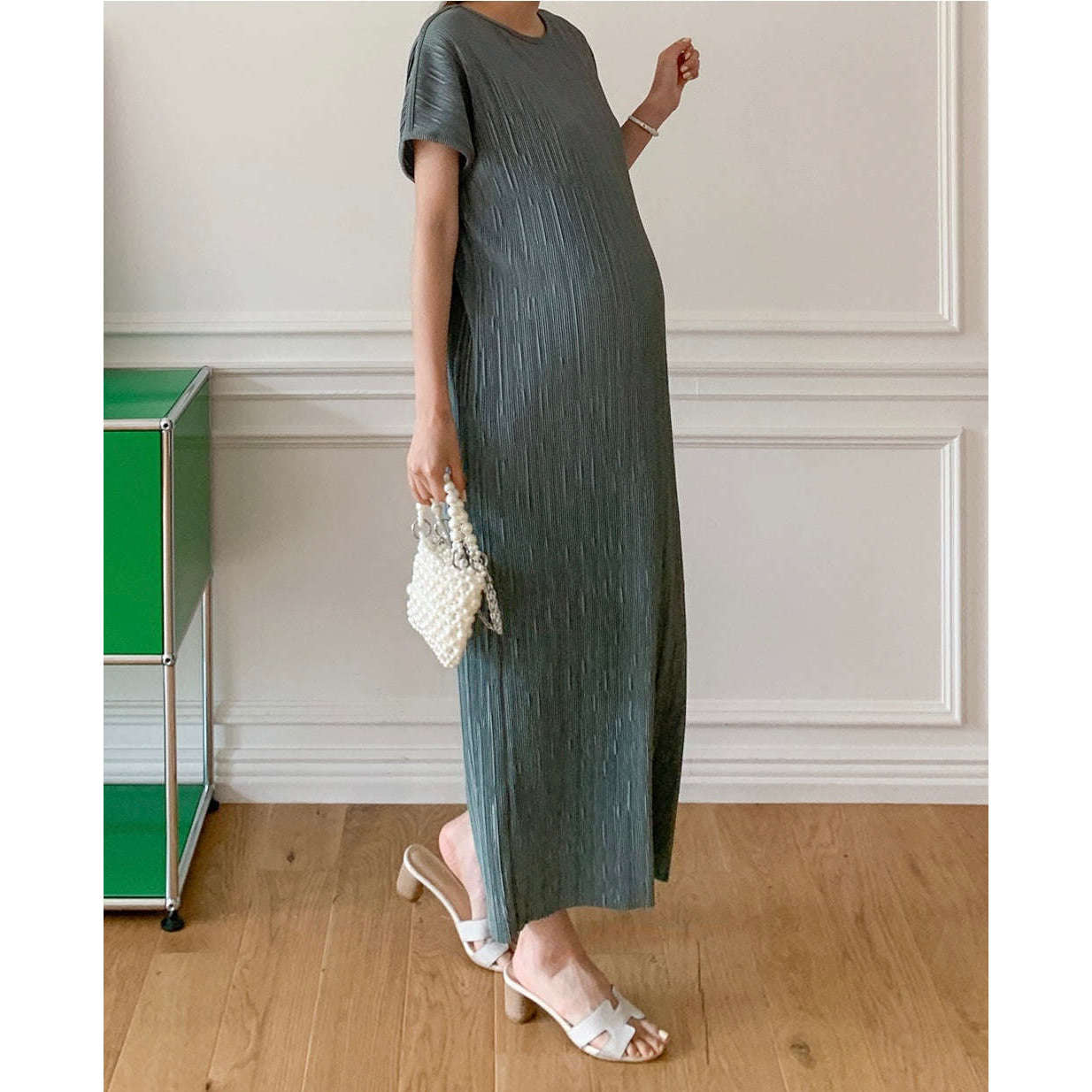 MUMMY.cc:夏季圓領彈性顯瘦褶皺連身裙