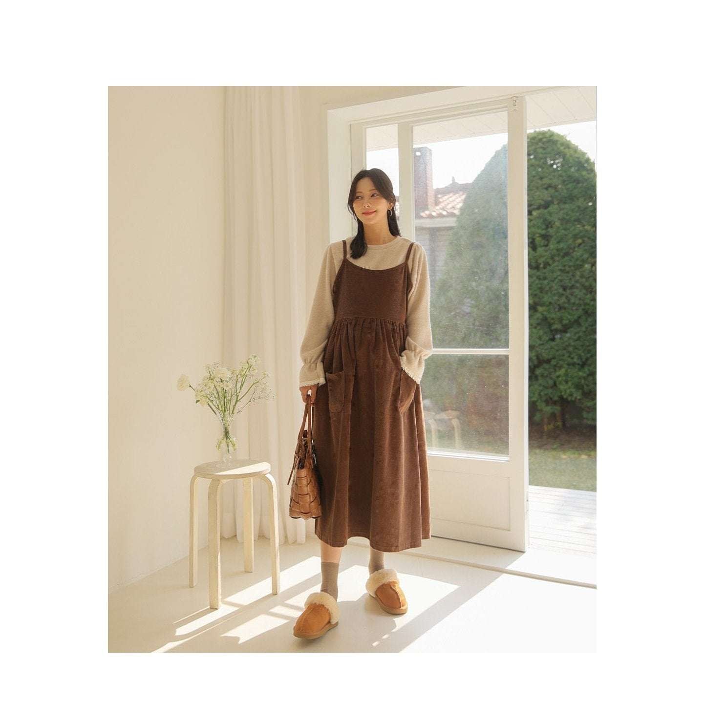 MUMMY.cc:吊帶燈芯絨寬鬆連身裙