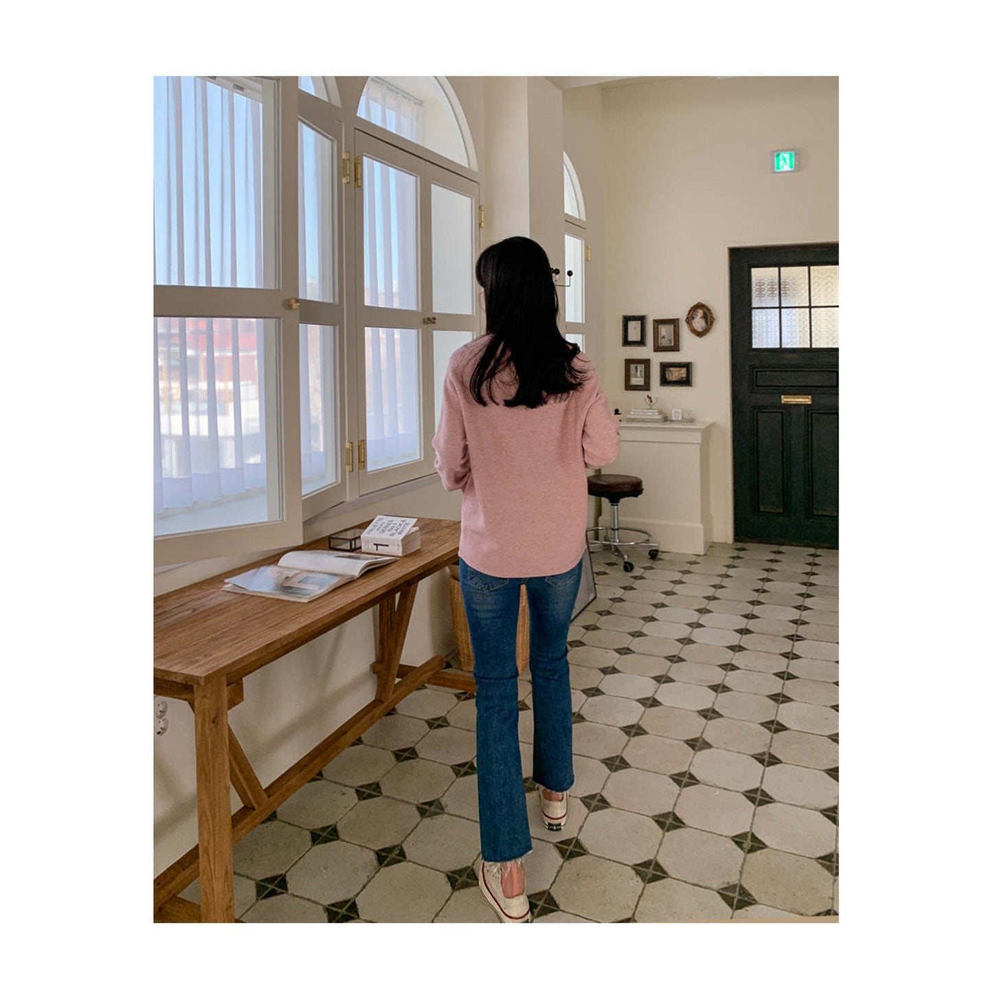 春季彈性靴型深藍牛仔褲