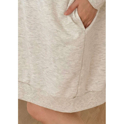 MUMMY.cc:日常休閒衛衣淨色連身裙