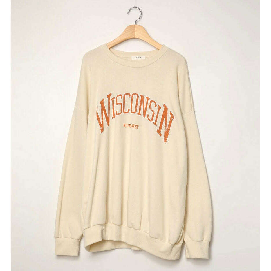 MUMMY.cc:Wisconsin loose fit sweater