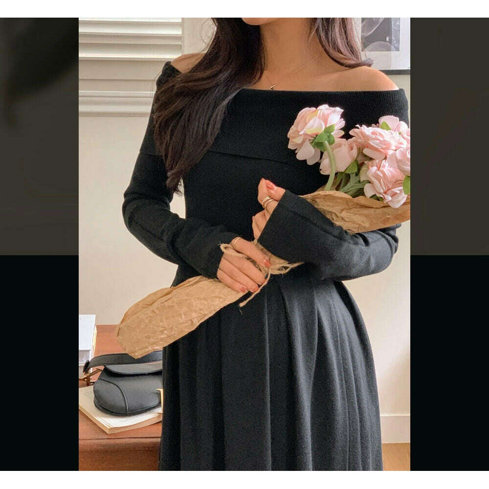 MUMMY.cc:Off shoulder knit maternity dress