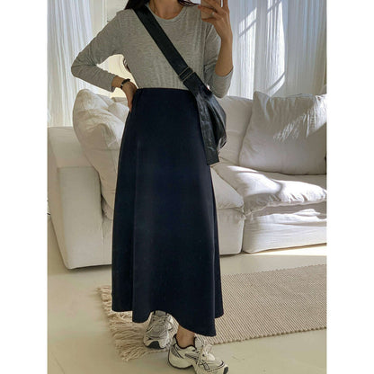 MUMMY.cc:孕婦高腰半截側開叉長裙