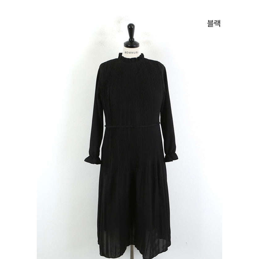 MUMMY.cc:純色寬鬆壓褶雪紡連身裙:Black