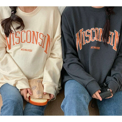 MUMMY.cc:Wisconsin loose fit sweater