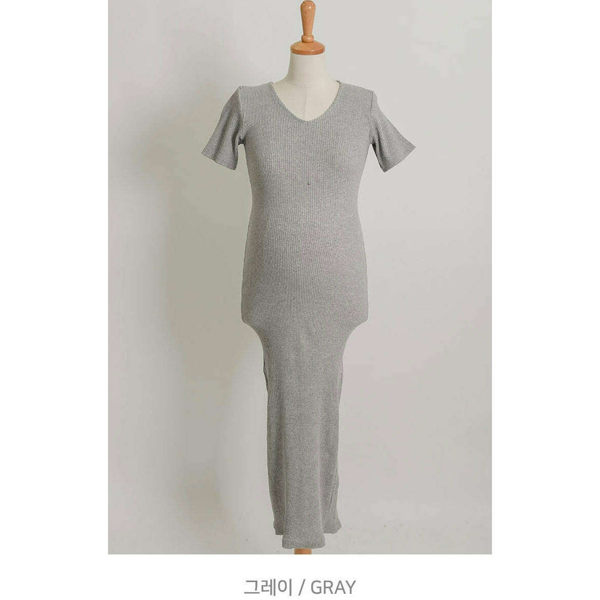 MUMMY.cc:顯瘦V領羅紋彈性裙