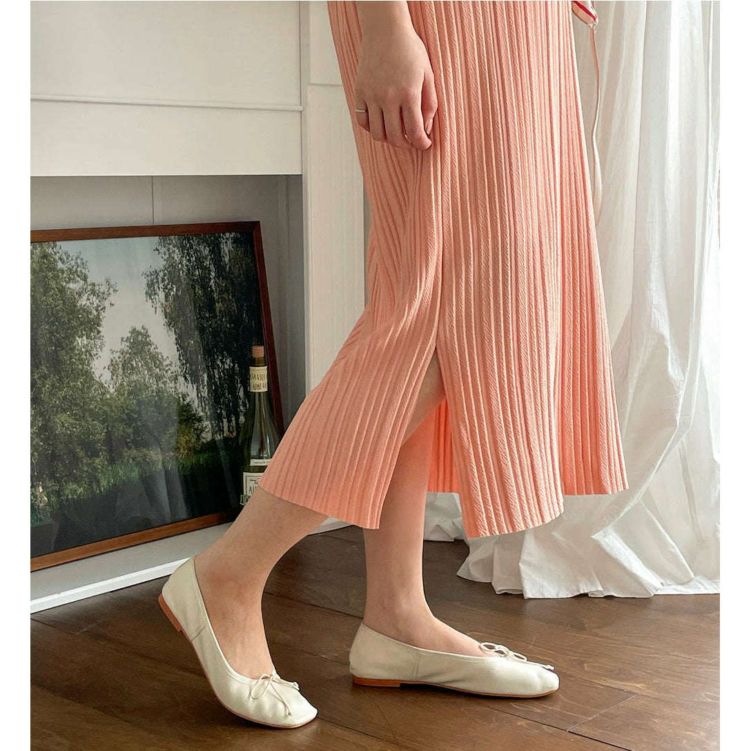 MUMMY.cc:簡約純色褶皺連身裙