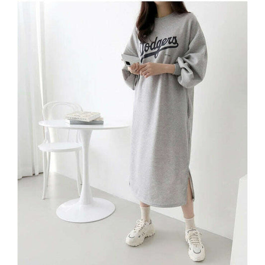 MUMMY.cc:舒適簡約燙印內絨衛衣連身裙