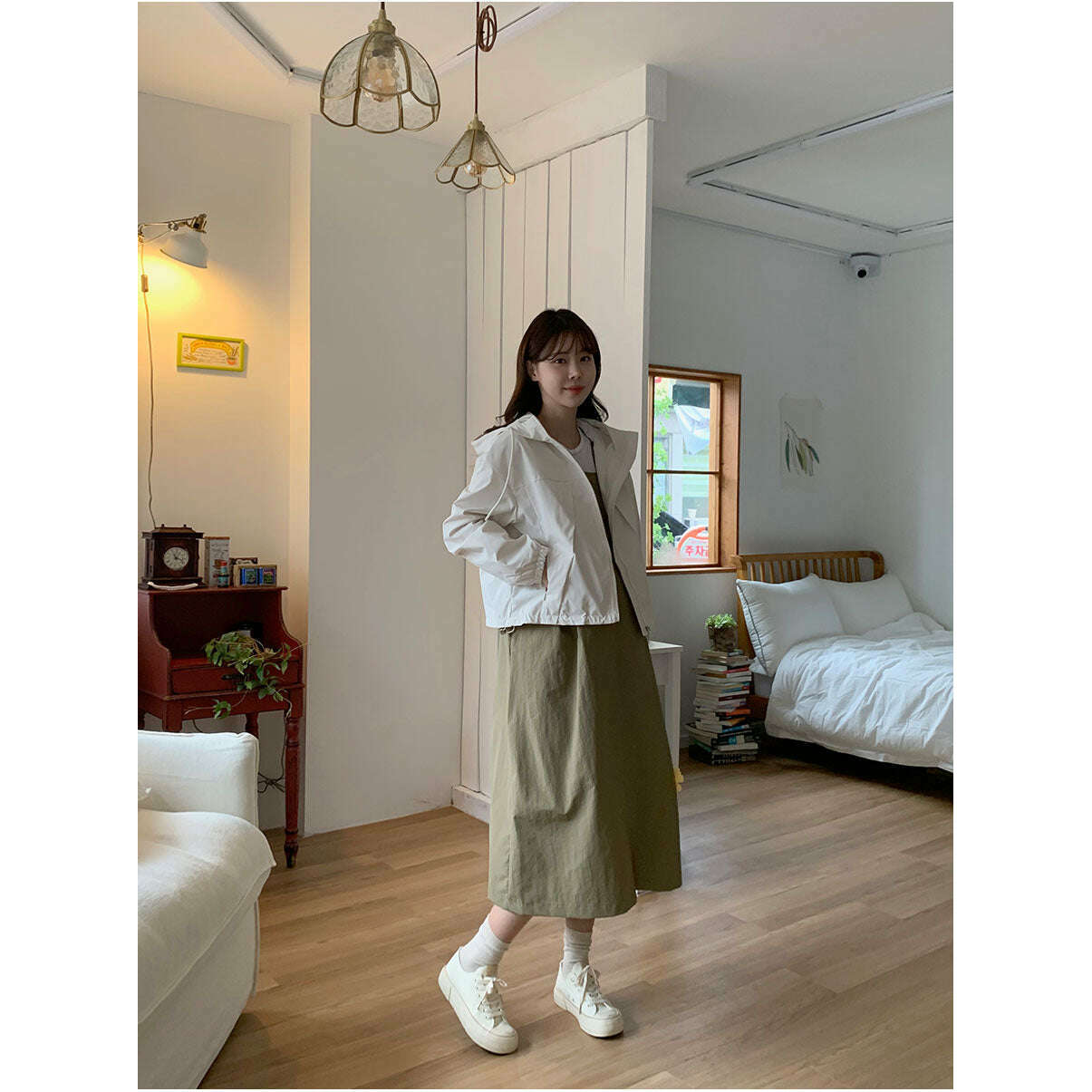 MUMMY.cc:純色吊帶背心連身裙
