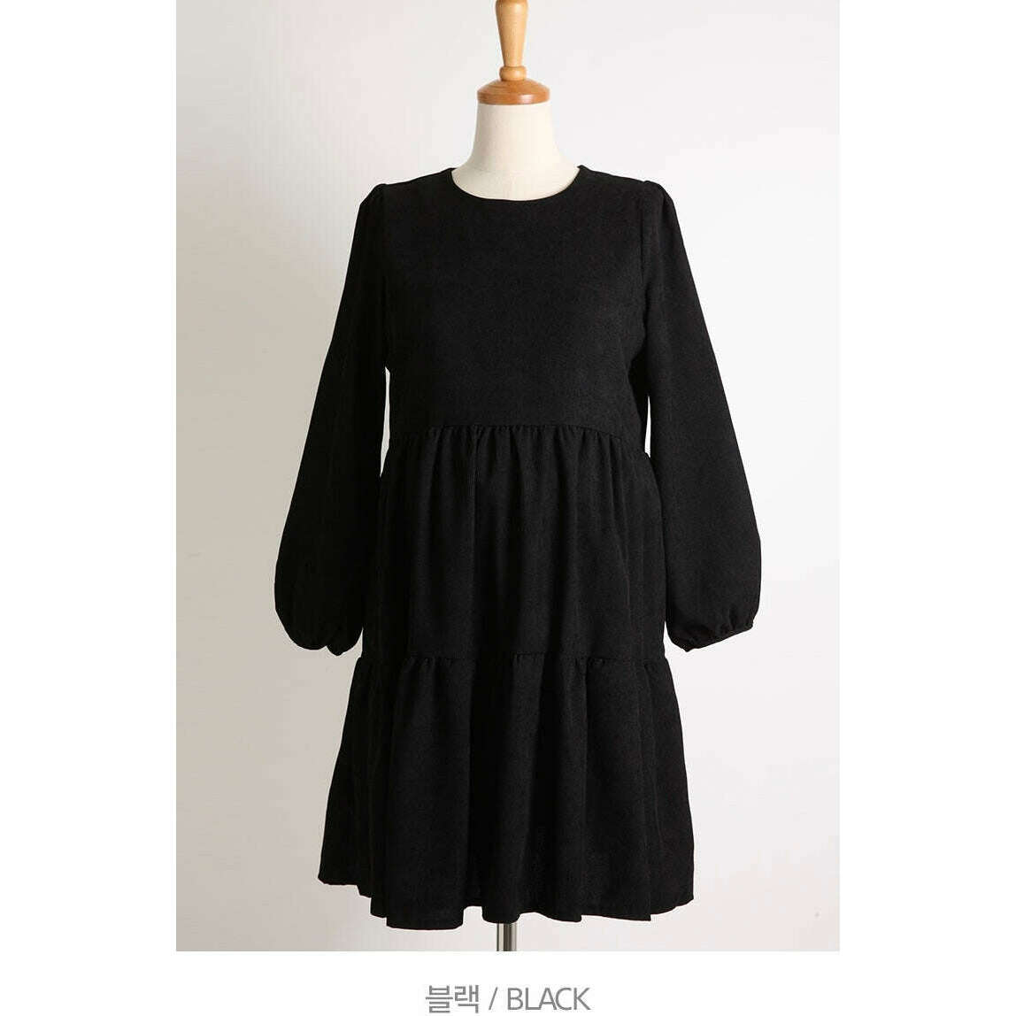 MUMMY.cc:甜美圓領細條紋燈芯絨連身裙:Black