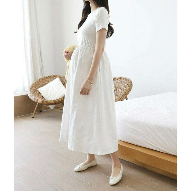 MUMMY.cc:短袖拼接簡約連身裙