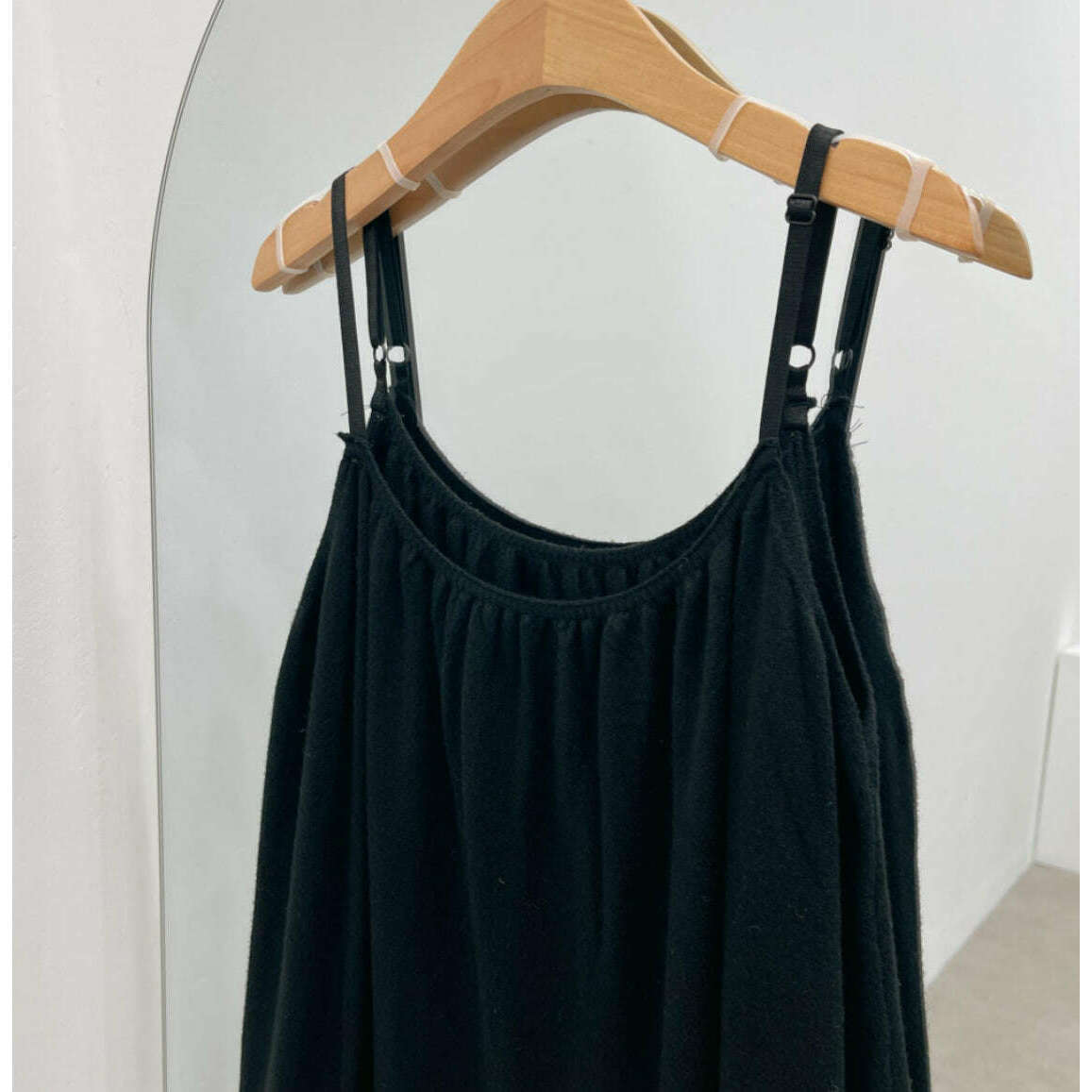 MUMMY.cc:孕婦可調式吊帶連身裙