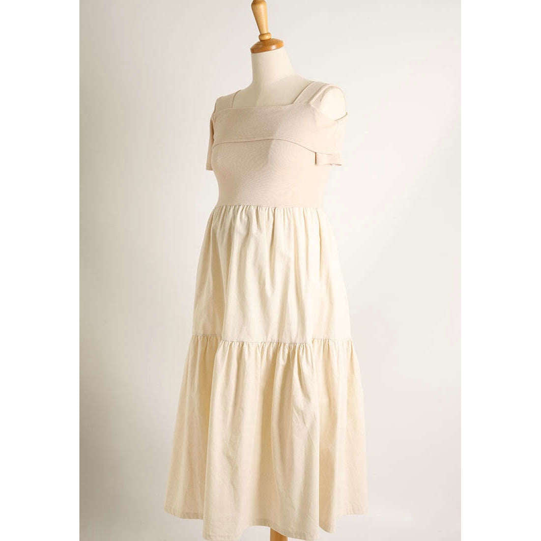 MUMMY.cc:單露肩短袖層層連身裙