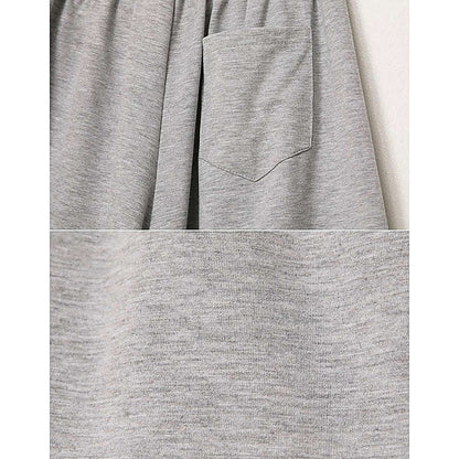 模特兒實穿黑色孕婦家居短褲（配淺藍／紫色上衣）｜孕婦彈性舒適休閒棉短褲（第 36 張）